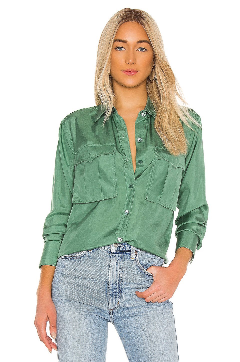 RHAINEトップ,Equipment